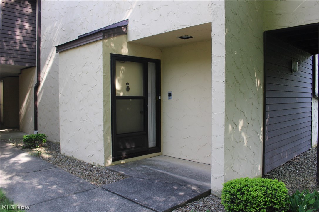1102 Hampton Ridge Drive Akron, OH 44313 - Photo 22 of 31 Gallery Image 22