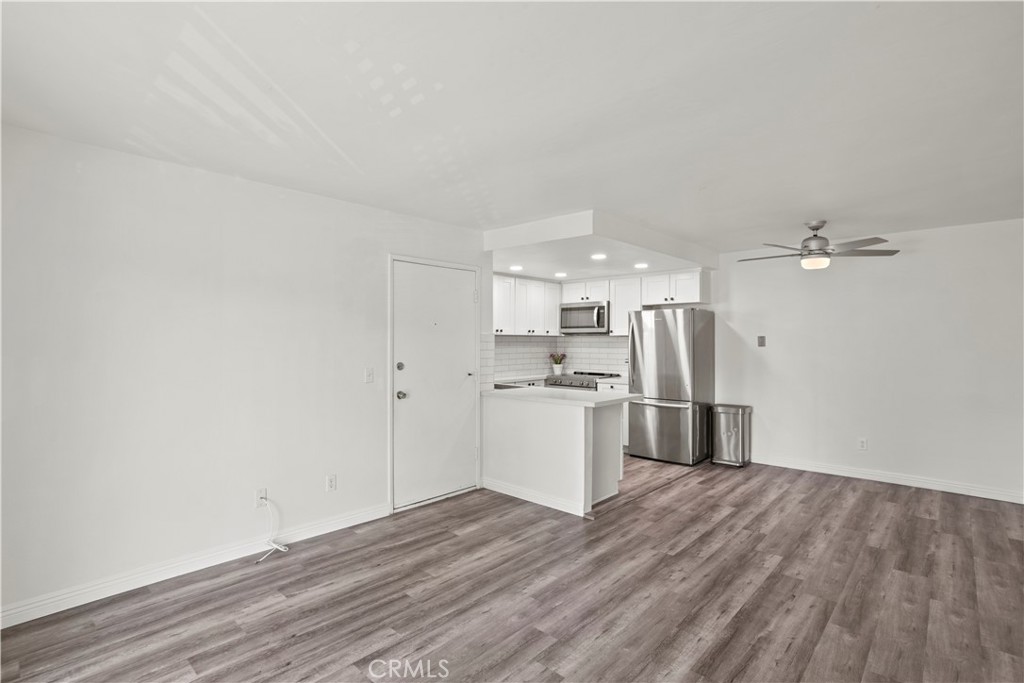 6070 Rancho Mission Road, Unit 434 San Diego, CA 92108 - Photo 7 of 29 Gallery Image 7