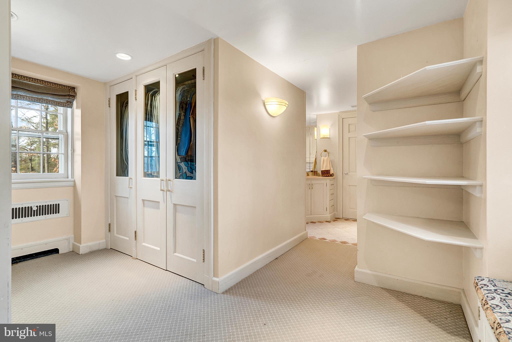 8523 Lees Ridge Road Warrenton, VA 20186 - Photo 14 of 30 Upper master closet