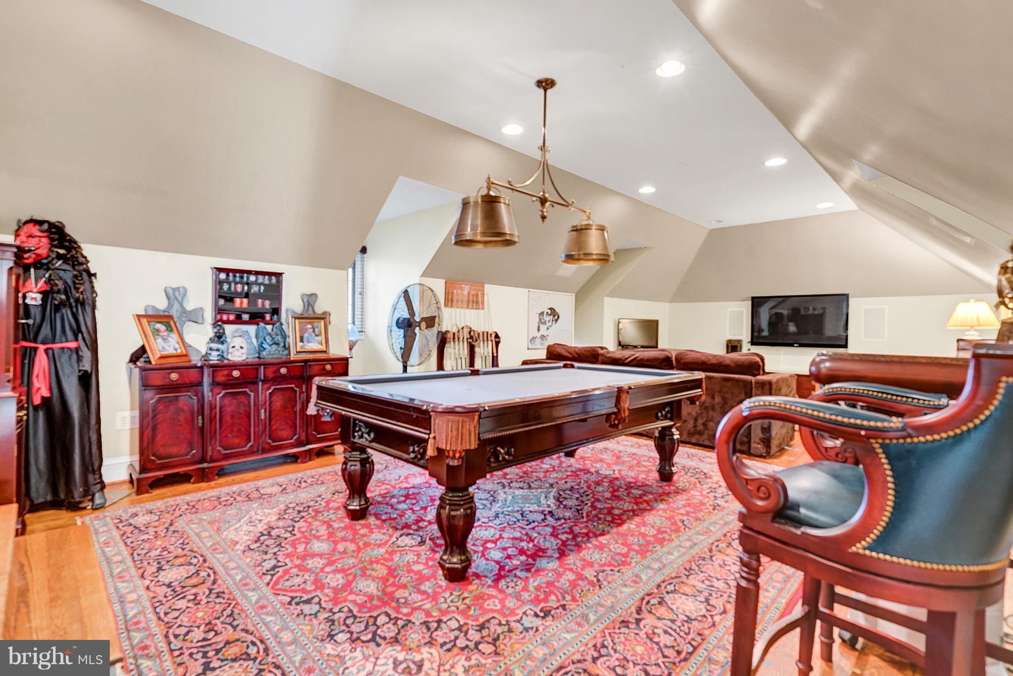 8523 Lees Ridge Road Warrenton, VA 20186 - Photo 21 of 30 Billiard room over garage