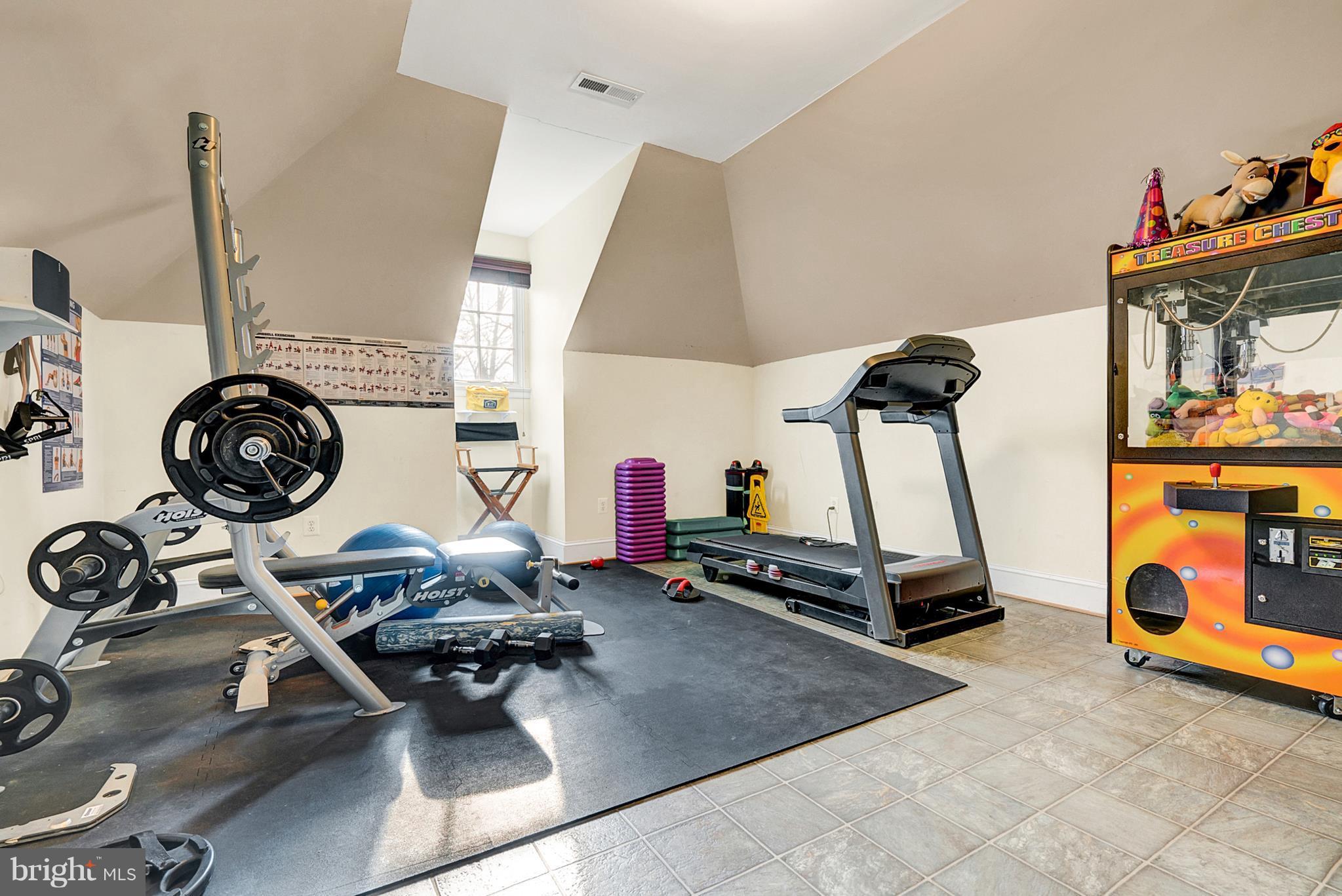 8523 Lees Ridge Road Warrenton, VA 20186 - Photo 23 of 30 exercise room over garage