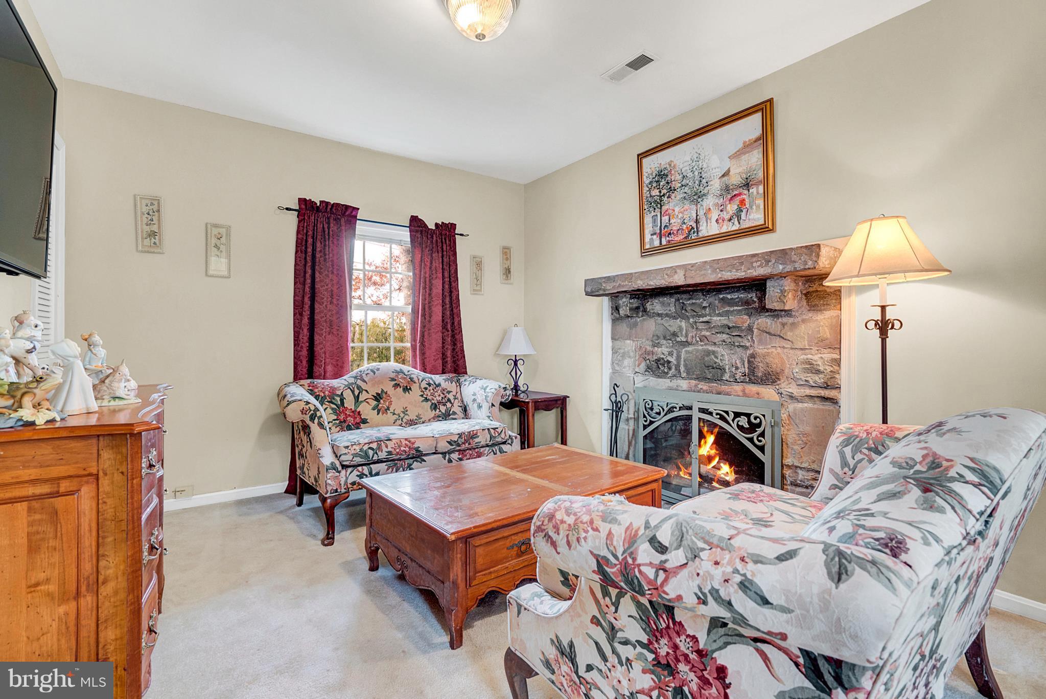8523 Lees Ridge Road Warrenton, VA 20186 - Photo 25 of 30 Cottage bedroom