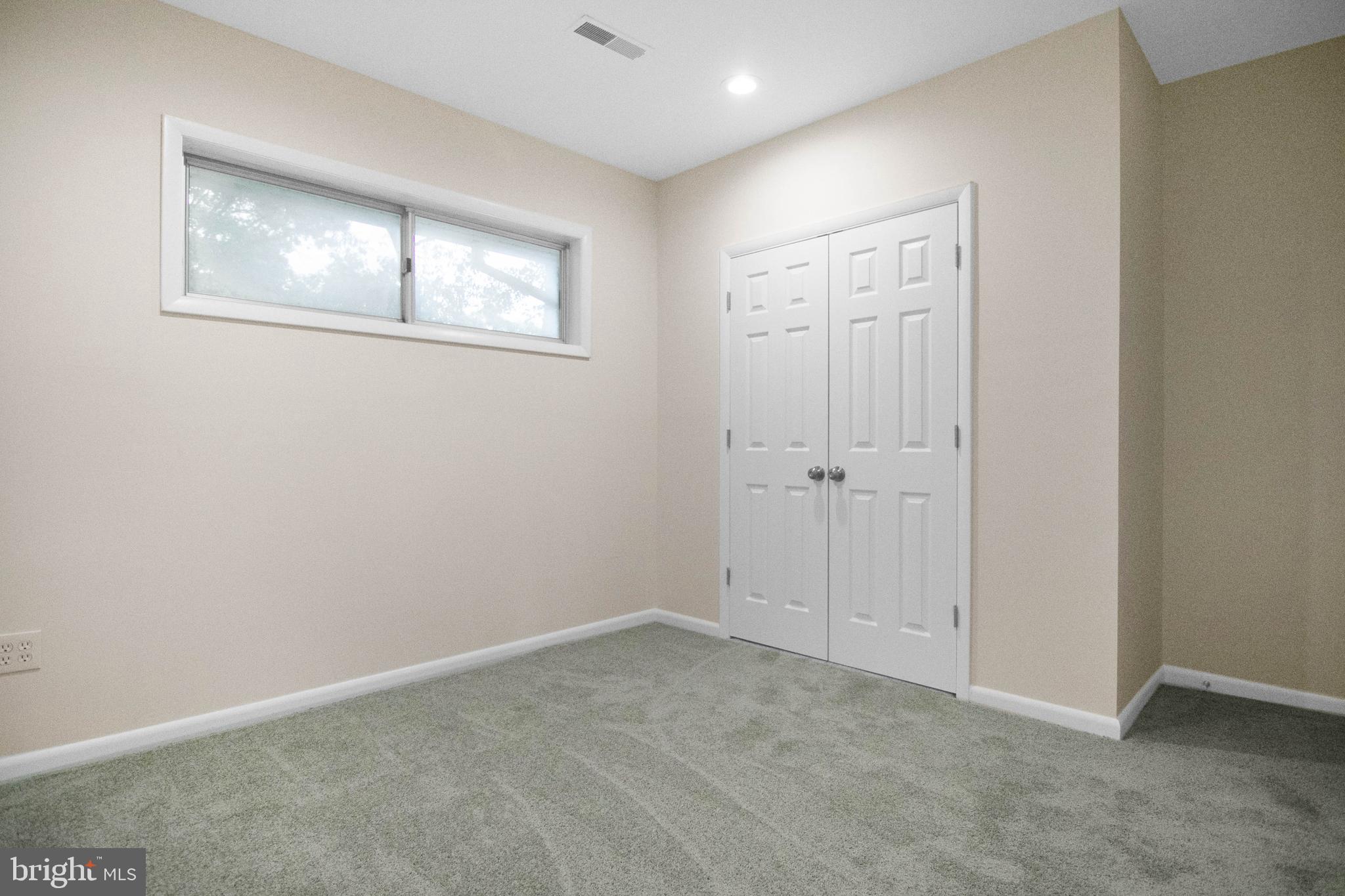 405 Dutch Ship Road Pasadena, MD 21122 - Photo 42 of 52 Gallery Image 42