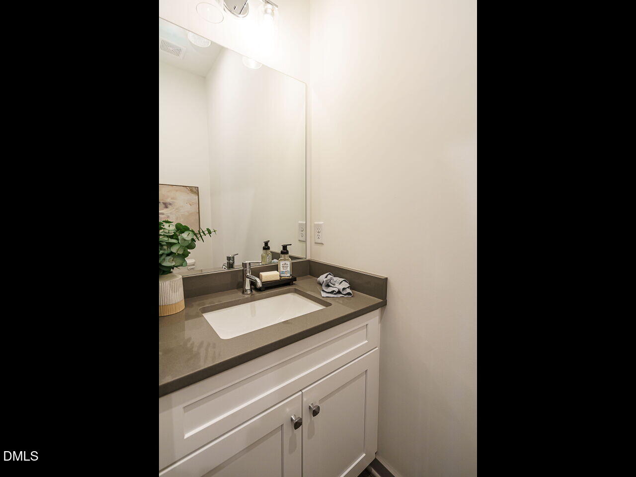 1527 Havenmont Court Raleigh, NC 27608 - Photo 26 of 41 029-1280x960-photo