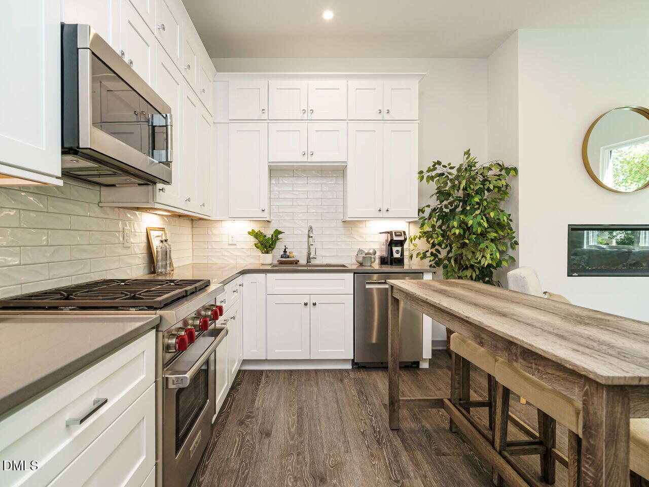 1527 Havenmont Court Raleigh, NC 27608 - Photo 3 of 41 023-1280x960-kitchen
