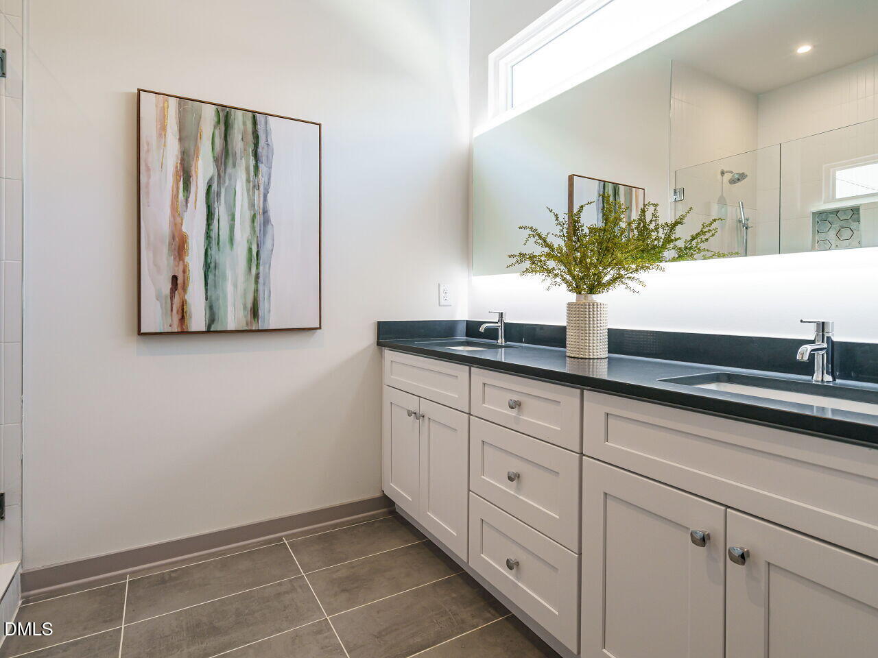 1527 Havenmont Court Raleigh, NC 27608 - Photo 9 of 41 027-1280x960-bathroom