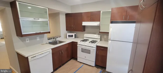 $2,000 | 148 Gay Street, Philadelphia, PA 19127