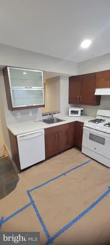 $2,000 | 148 Gay Street, Philadelphia, PA 19127