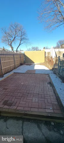 $2,000 | 148 Gay Street, Philadelphia, PA 19127