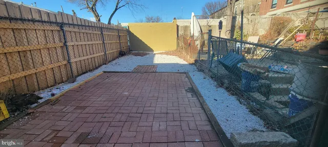 $2,000 | 148 Gay Street, Philadelphia, PA 19127