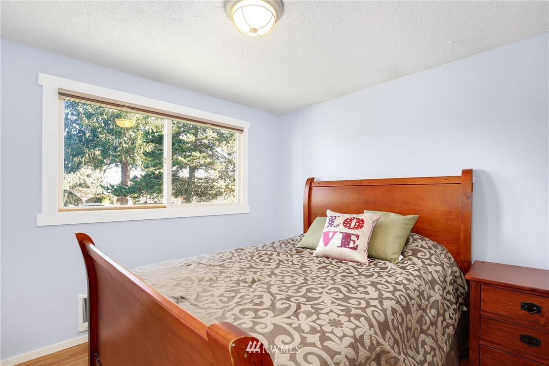 22604 3rd Avenue Southeast Bothell, WA 98021 - Photo 15 of 25