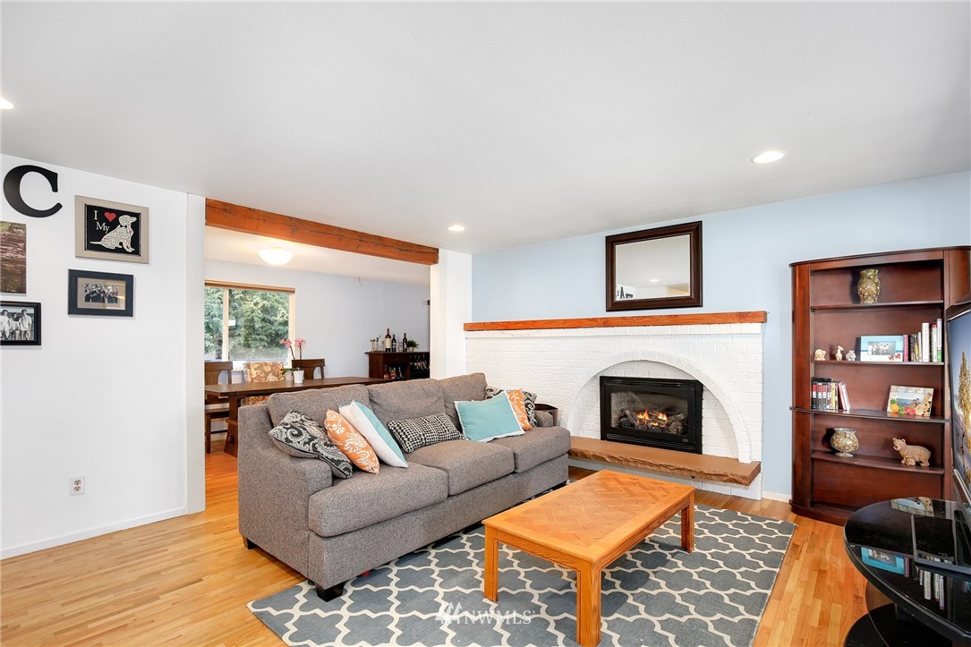 22604 3rd Avenue Southeast Bothell, WA 98021 - Photo 6 of 25