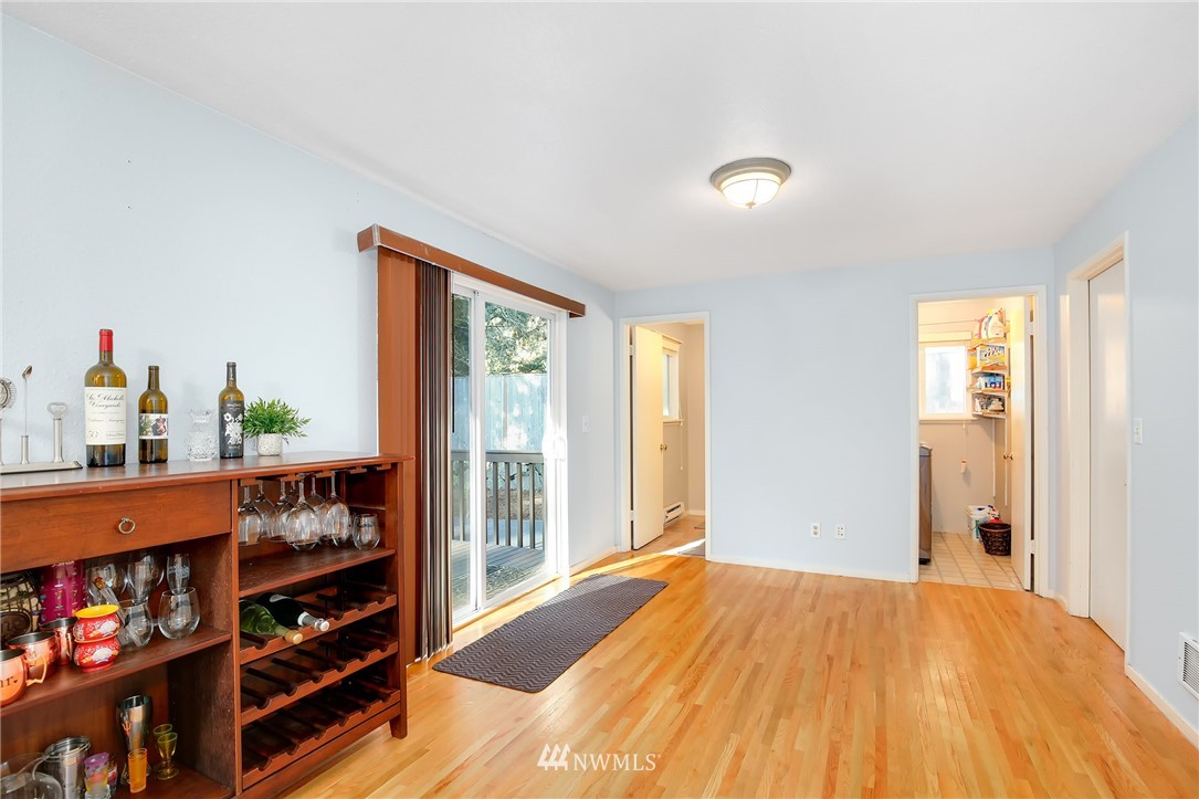 22604 3rd Avenue Southeast Bothell, WA 98021 - Photo 9 of 25