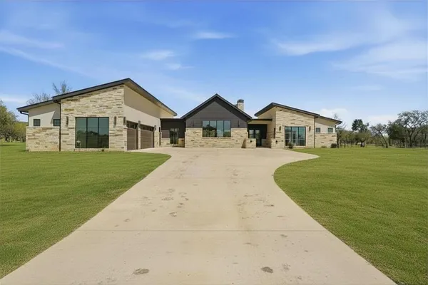 $1,950,000 | 12 Crocket Valley, Strawn, TX 76475