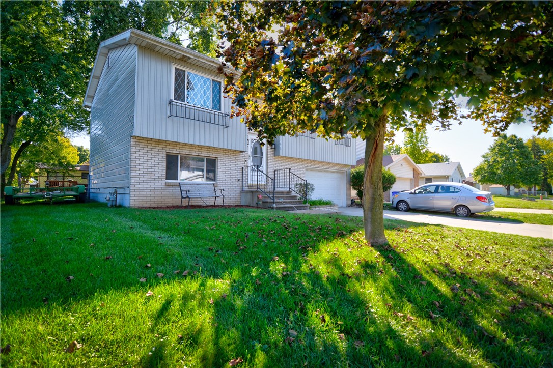 3620 North Dove Drive Decatur, IL 62526 - Photo 2 of 16 Gallery Image 2