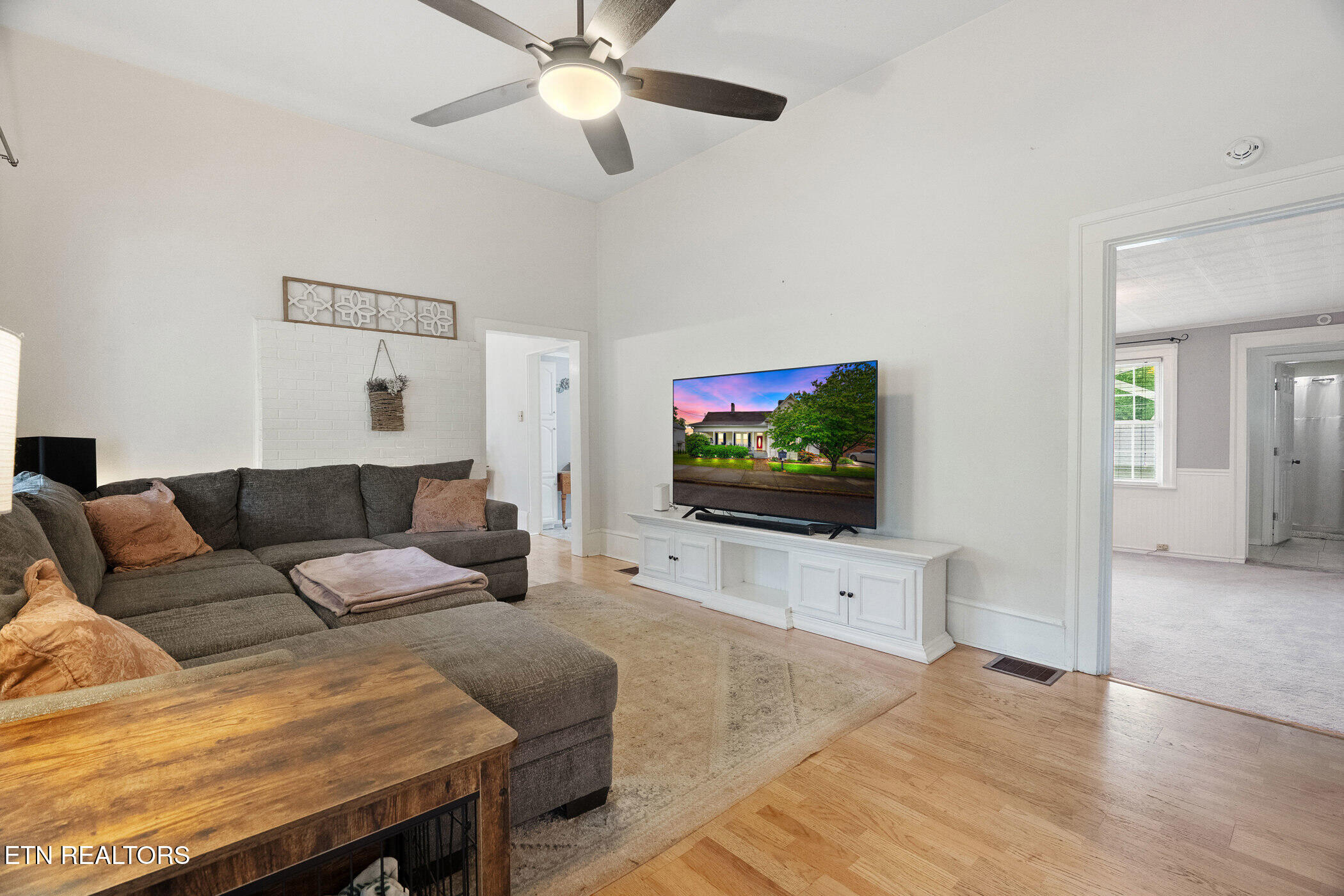 719 Medaris Street Clinton, TN 37716 - Photo 7 of 33 dsc03753