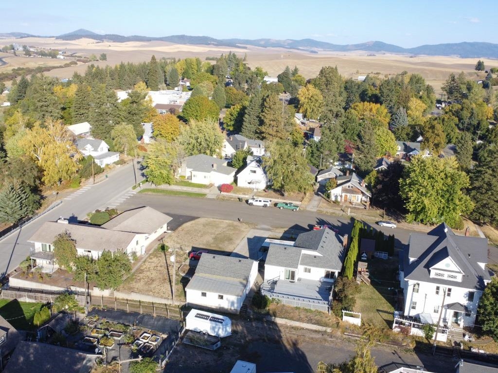 105 Howard Street Tekoa, WA 99033 - Photo 28 of 36