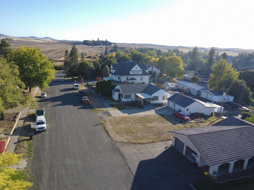 105 Howard Street Tekoa, WA 99033 - Photo 28 of 37