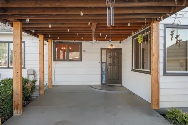 $395,000 | 105 Howard Street, Tekoa, WA 99033