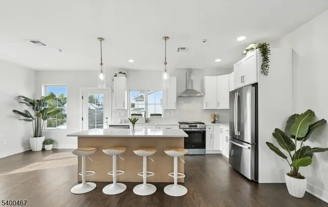 $759,000 | 190 Canterbury Avenue, North Arlington, NJ 07031