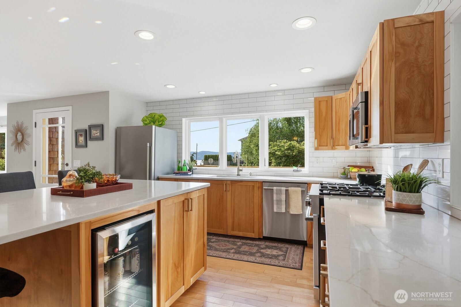 1113 Goat Trail Road Mukilteo, WA 98275 - Photo 6 of 38