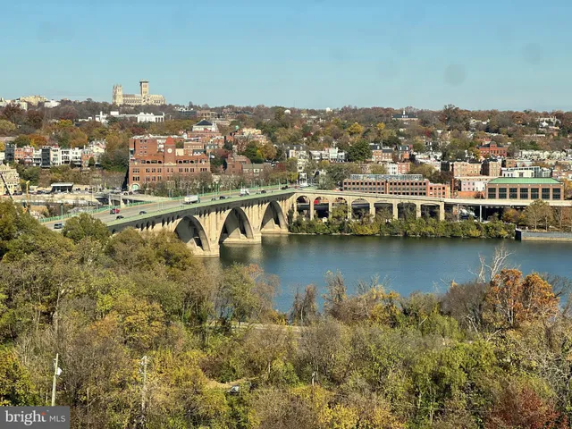 $795,000 | 1111 19th Street North, Unit 1509, Arlington, VA 22209