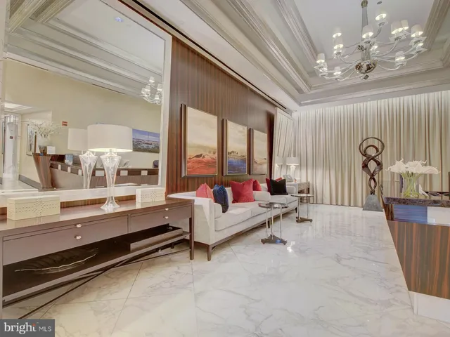 $795,000 | 1111 19th Street North, Unit 1509, Arlington, VA 22209