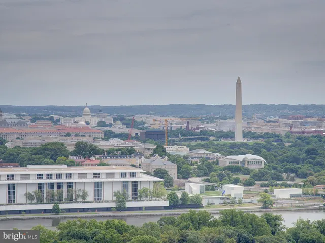 $795,000 | 1111 19th Street North, Unit 1509, Arlington, VA 22209