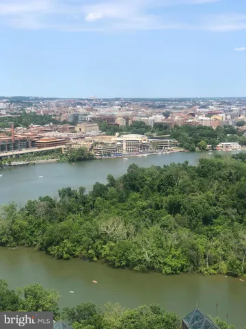 $795,000 | 1111 19th Street North, Unit 1509, Arlington, VA 22209