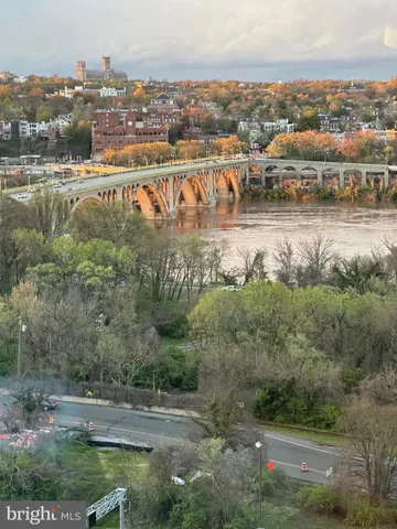 $795,000 | 1111 19th Street North, Unit 1509, Arlington, VA 22209