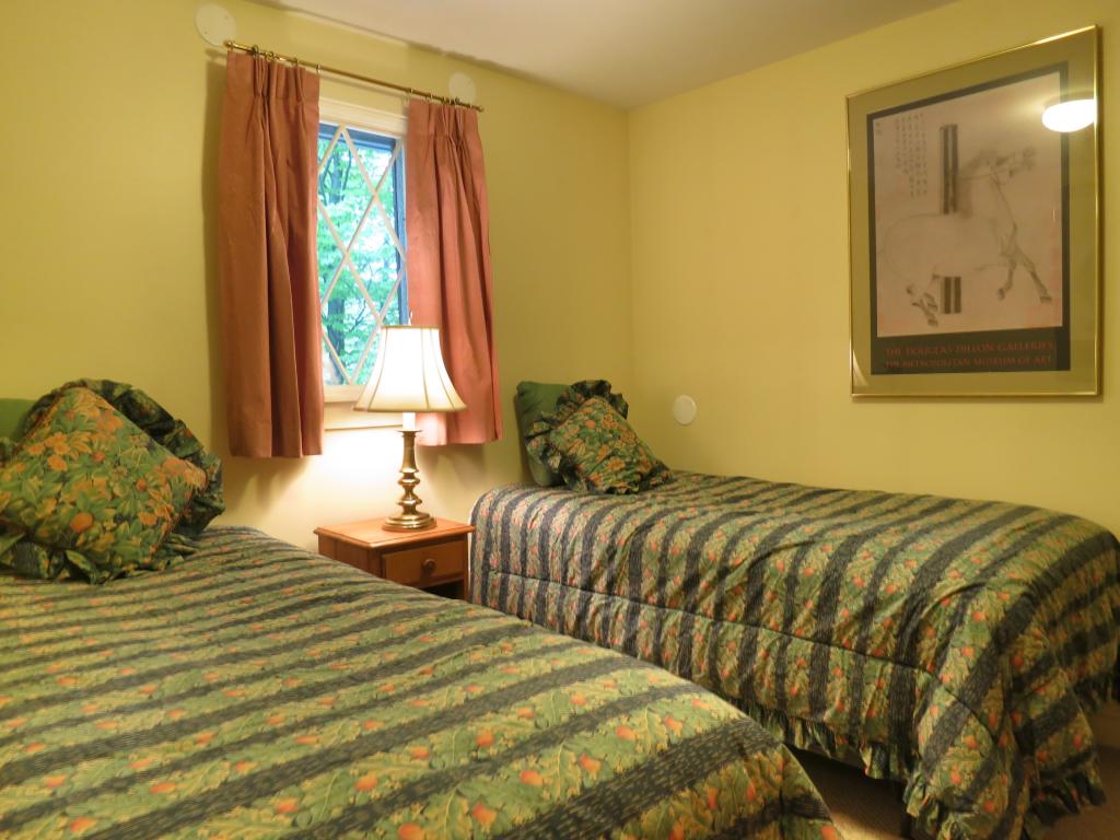 5 Roundtree Road Winhall, VT 05340 - Photo 22 of 28