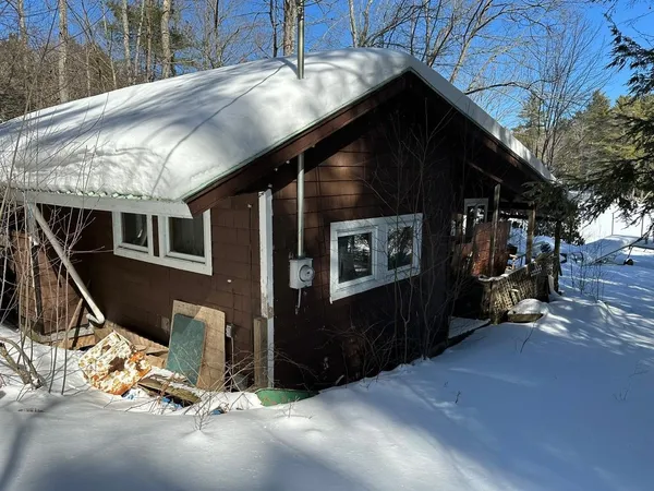 $225,500 | 39 Pine Road, Fitzwilliam, NH 03447
