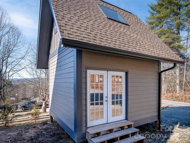 $1,300,000 | 102 Pole Miller Extension, Brevard, NC 28712