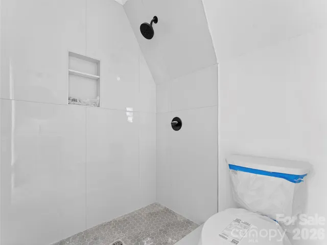 $1,300,000 | 102 Pole Miller Extension, Brevard, NC 28712