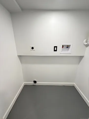 $4,000 | 29 Blueberry Hill Road, Groton, CT 06340