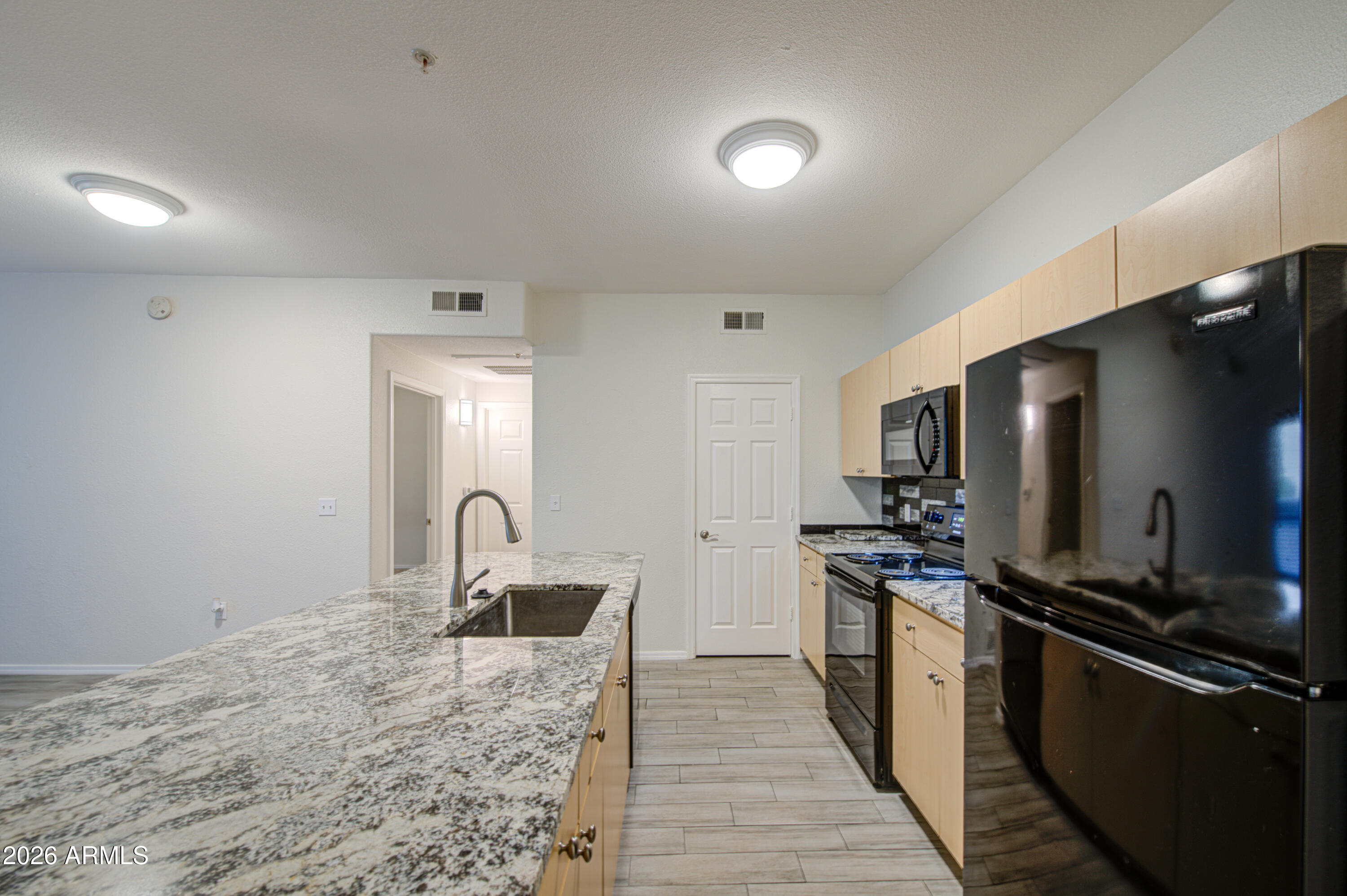 18416 North Cave Creek Road, Unit 1019 Phoenix, AZ 85032 - Photo 7 of 34