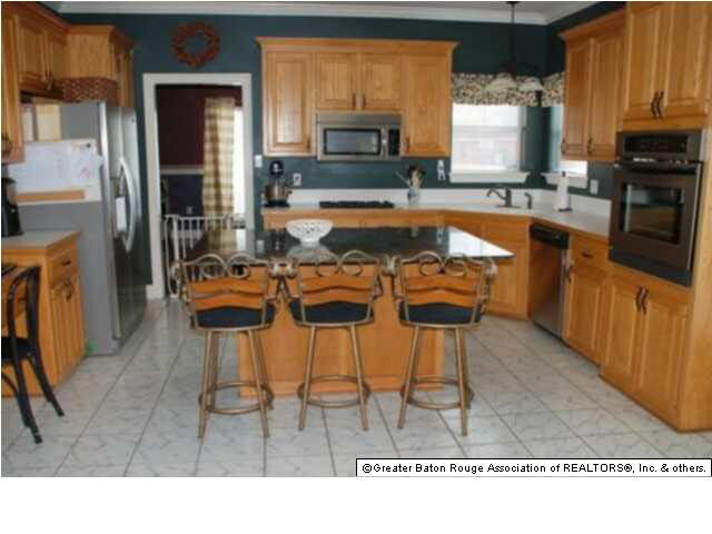5136 Charing Way Avenue Baton Rouge, LA 70817 - Photo 3 of 14 Gallery Image 3