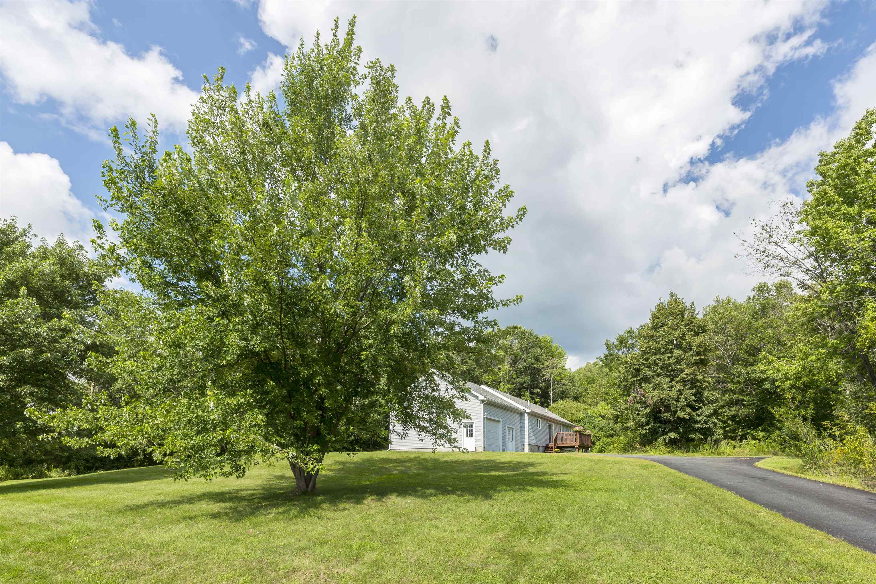 9 Farr Road Lebanon, NH 03766 - Photo 5 of 37