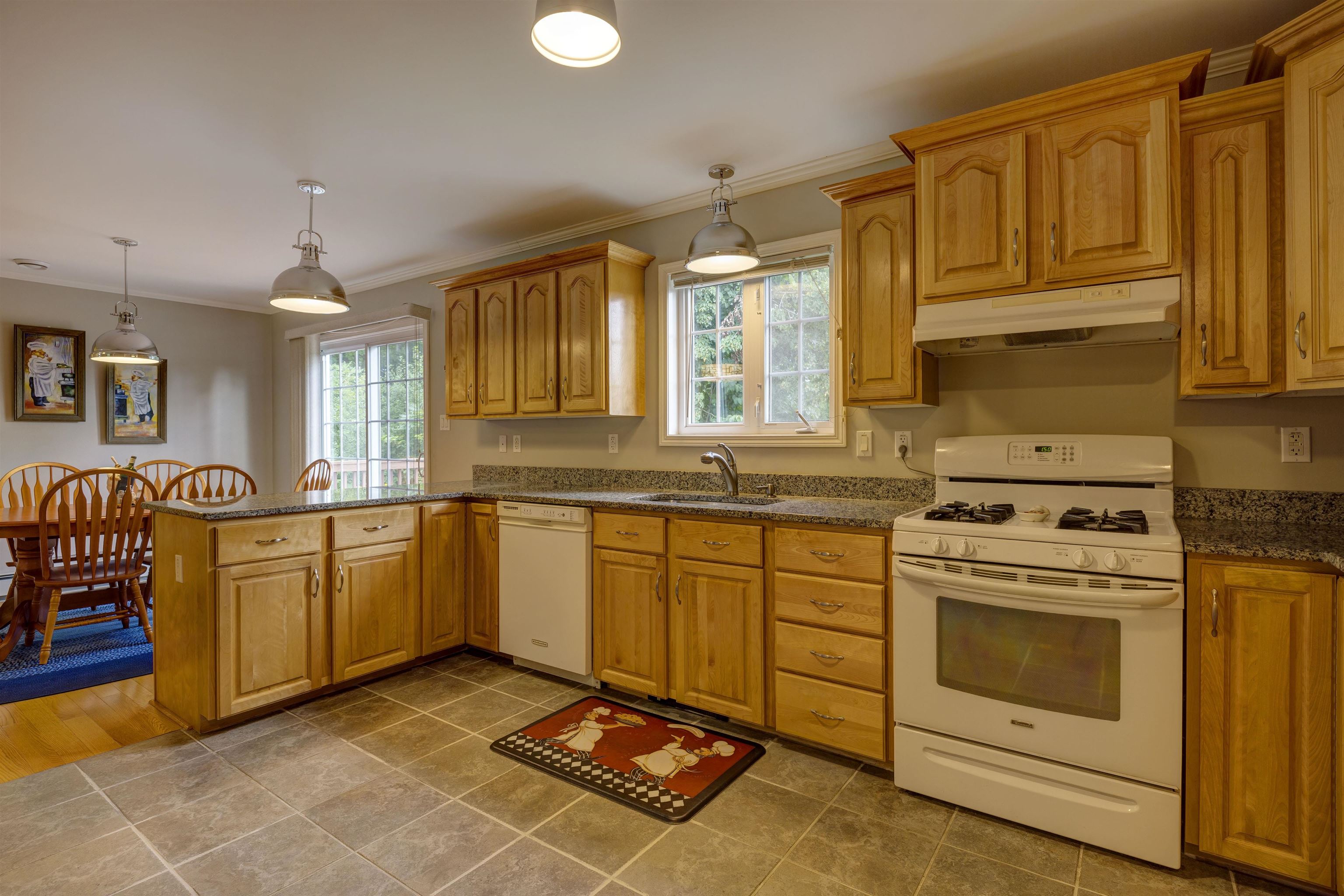 9 Farr Road Lebanon, NH 03766 - Photo 8 of 37