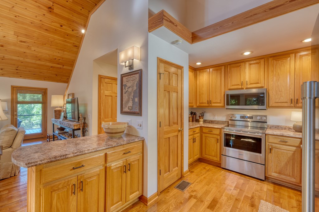 237 Flat Rock Ridge Road Blairsville, GA 30512 - Photo 17 of 75