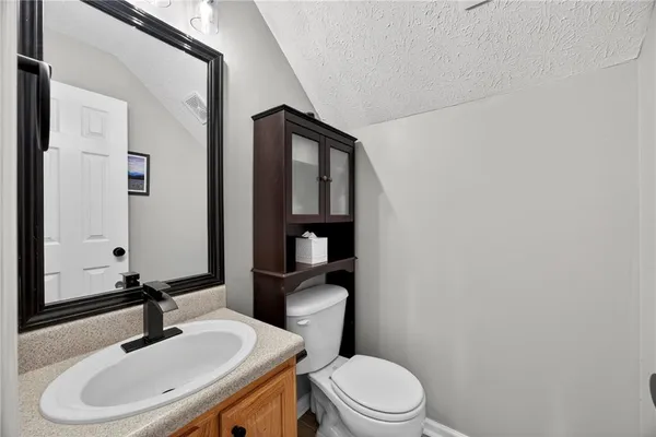 $2,200 | 9899 Vista Circle, Union City, GA 30291