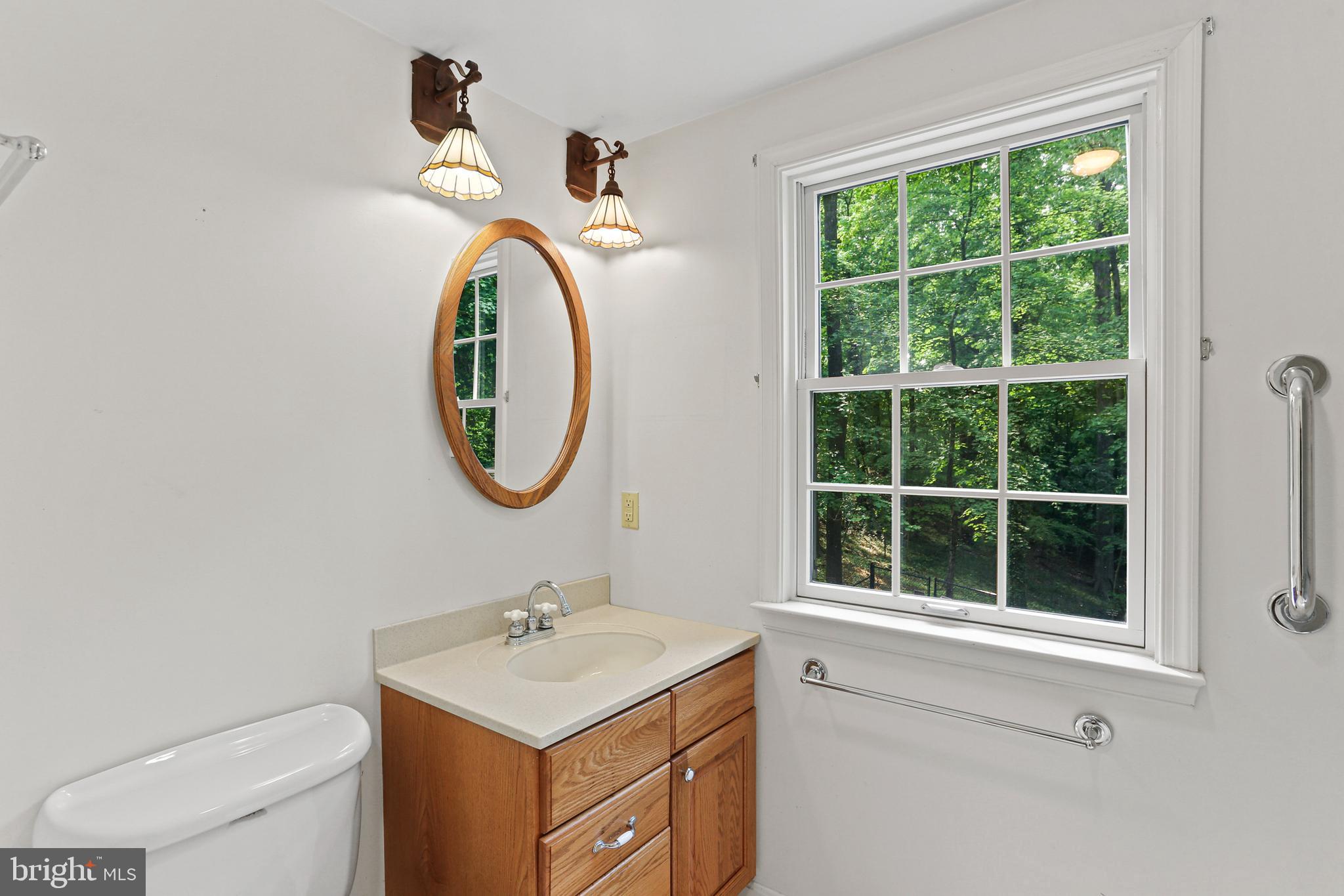 1828 Circle Road Towson, MD 21204 - Photo 14 of 37 Main Floor Full Bath