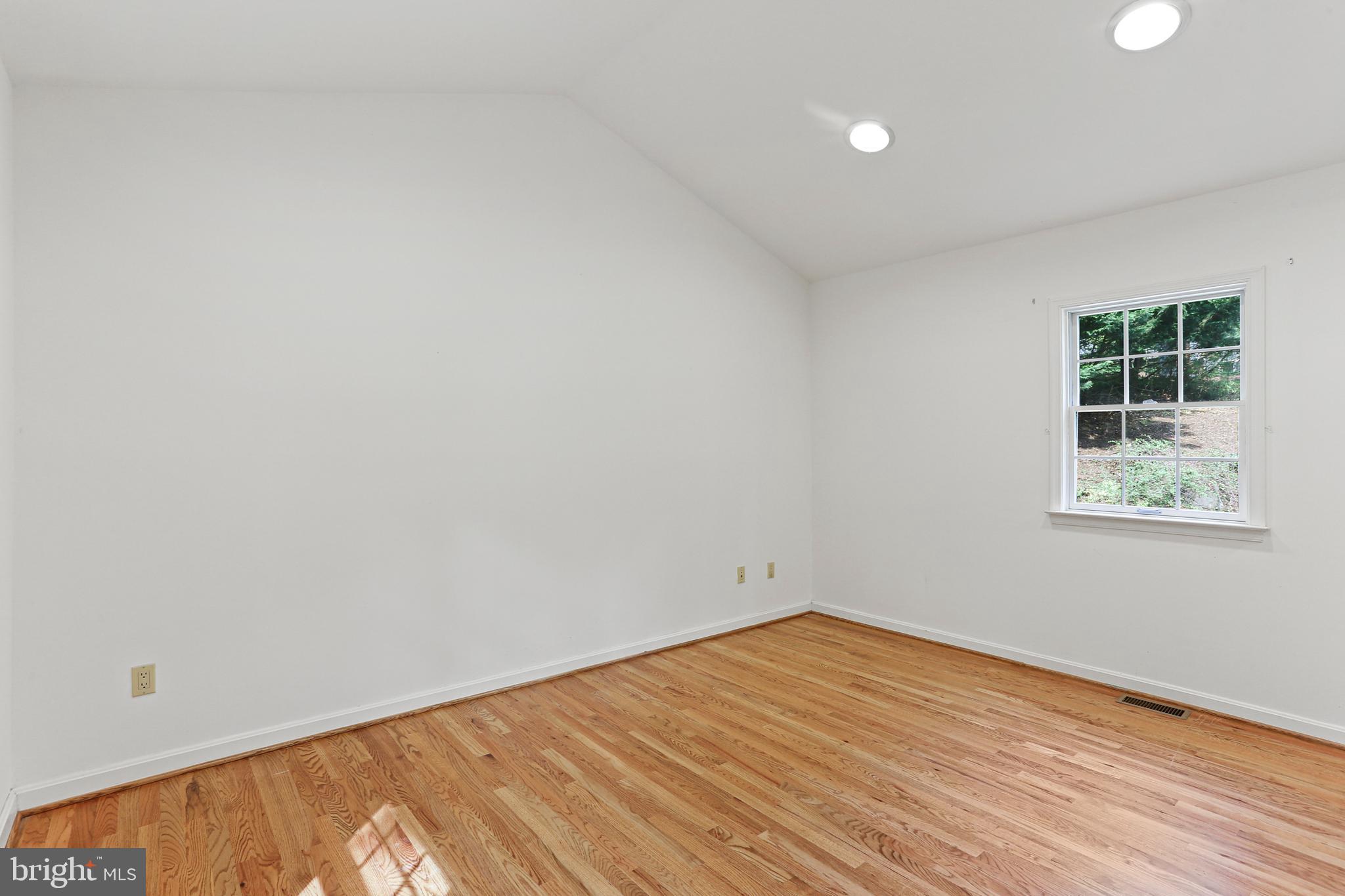 1828 Circle Road Towson, MD 21204 - Photo 17 of 37 Main Floor Bedroom 2