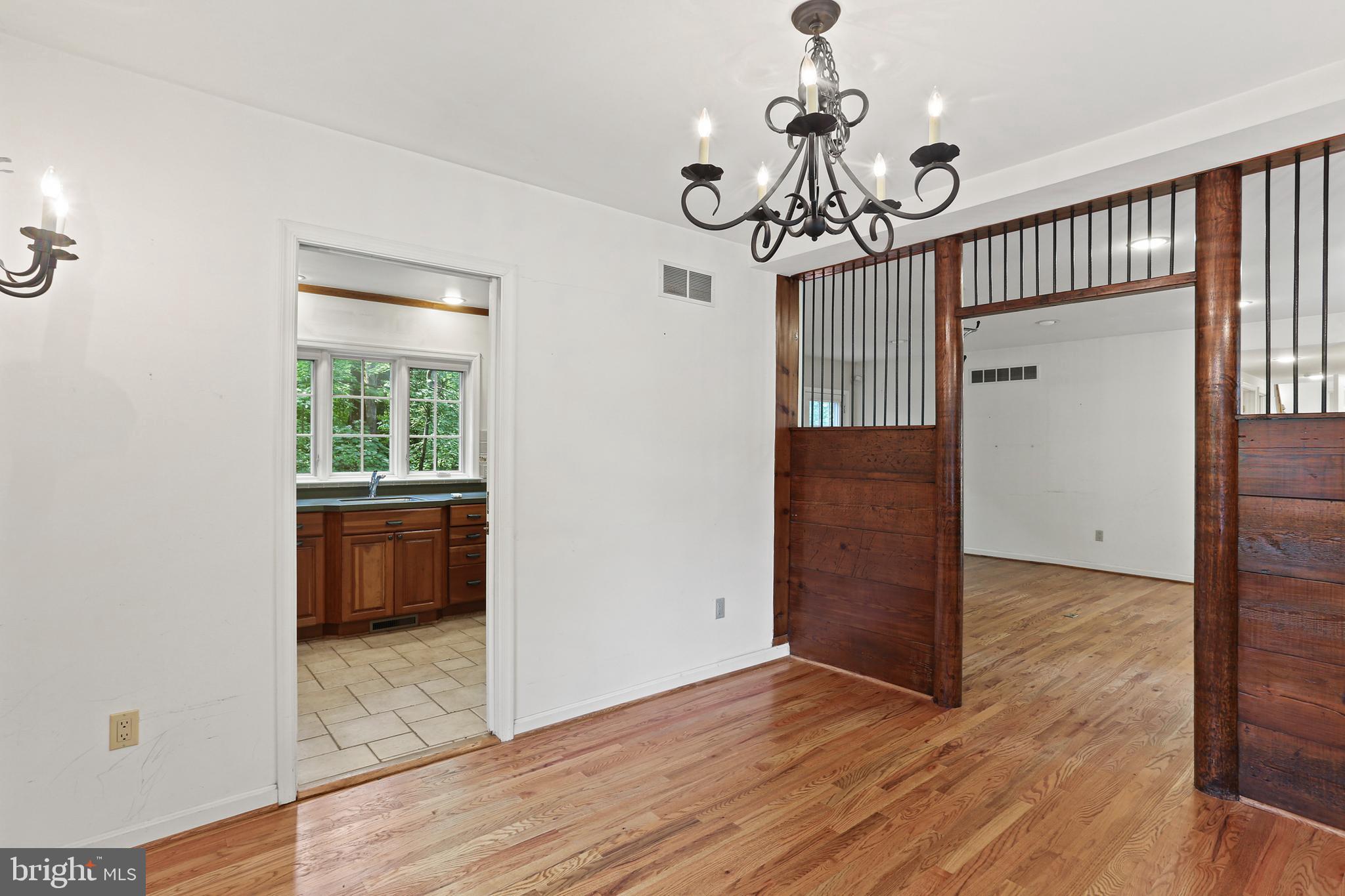 1828 Circle Road Towson, MD 21204 - Photo 8 of 37 Dining Room
