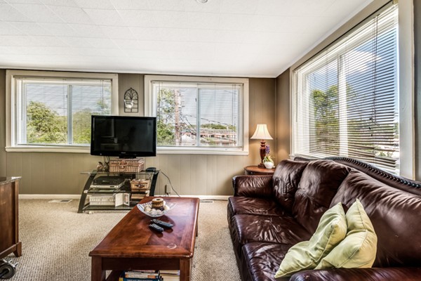 169 Old Cambridge Road Woburn, MA 01801 - Photo 23 of 30 Gallery Image 23