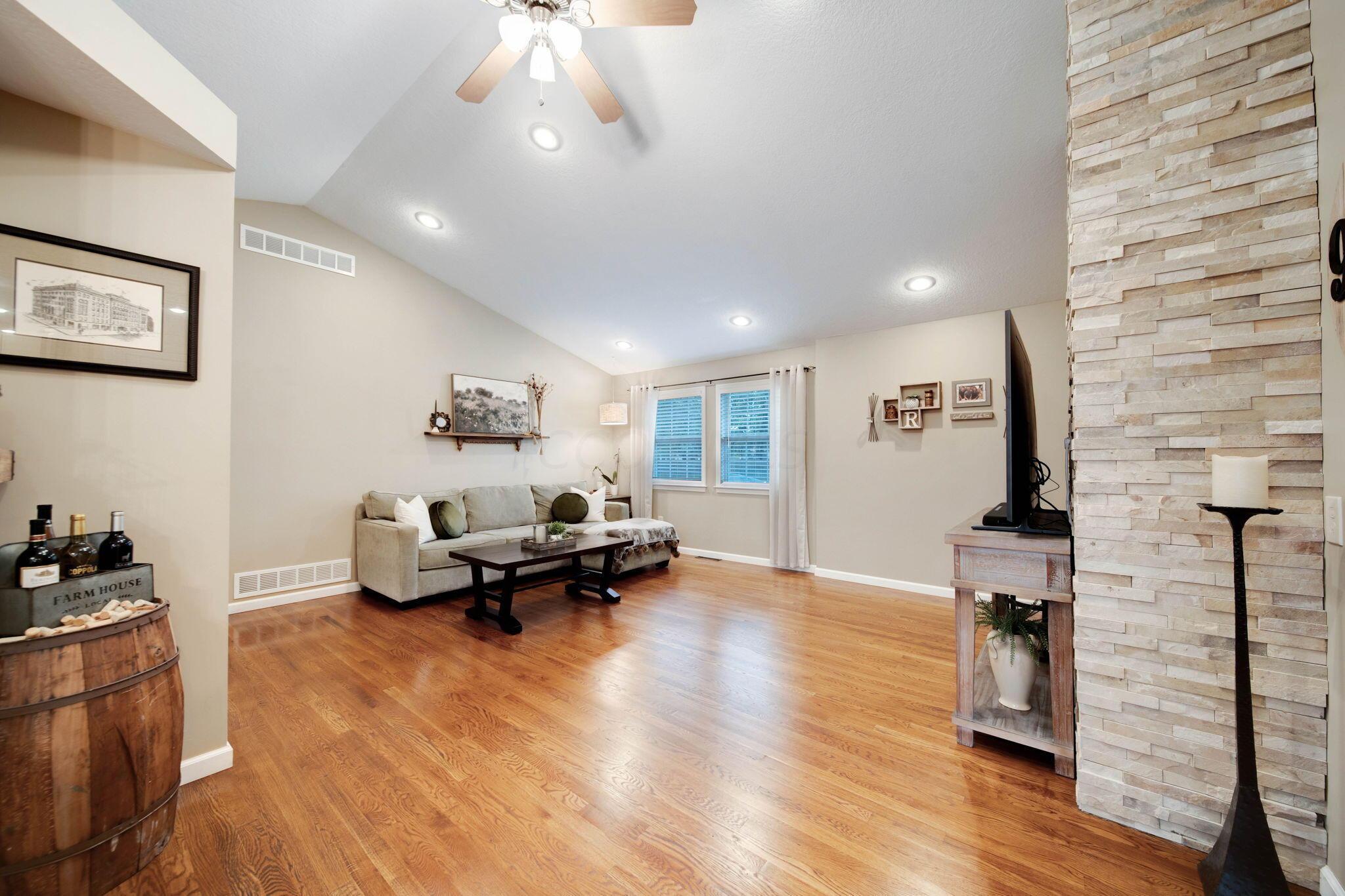 479 County Line Road Westerville, OH 43081 - Photo 23 of 75 31-web-or-mls-DSC08011_2_3