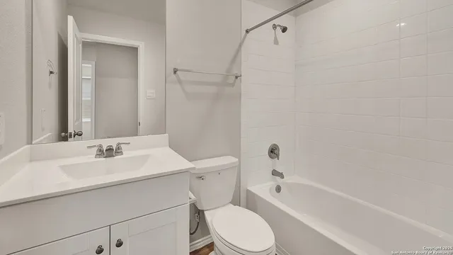 $186,990 | 402 Wild Goose Drive, Luling, TX 78648