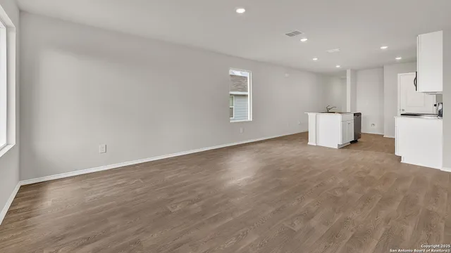 $186,990 | 402 Wild Goose Drive, Luling, TX 78648