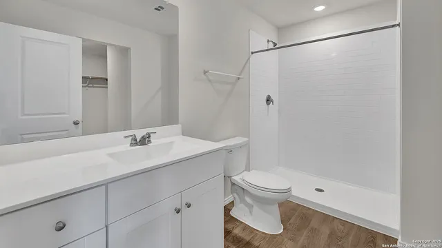 $186,990 | 402 Wild Goose Drive, Luling, TX 78648