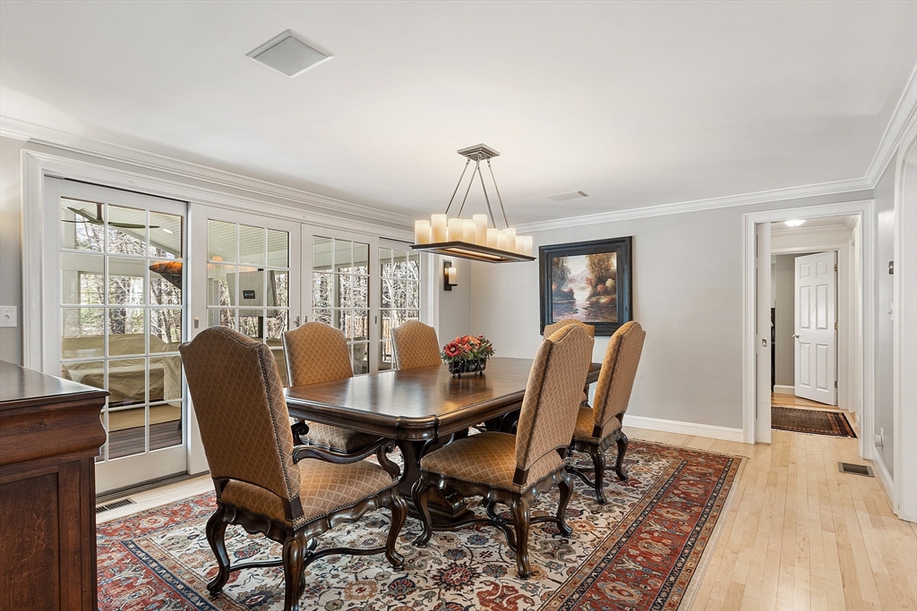 32 Wilson Road Concord, MA 01742 - Photo 8 of 40